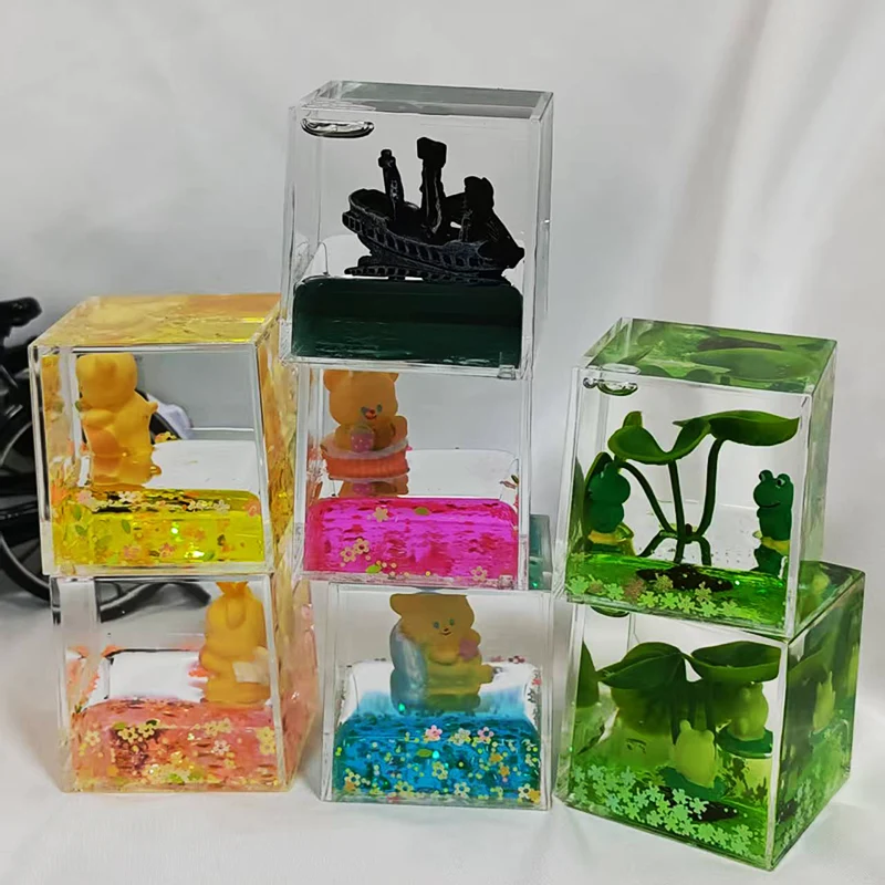 Cube Crystal Quicksand Desktop Ornament